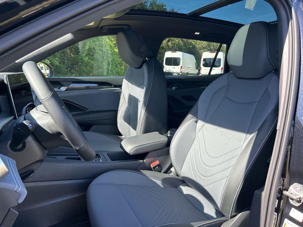 new 2026 Volkswagen Tiguan car, priced at $35,325