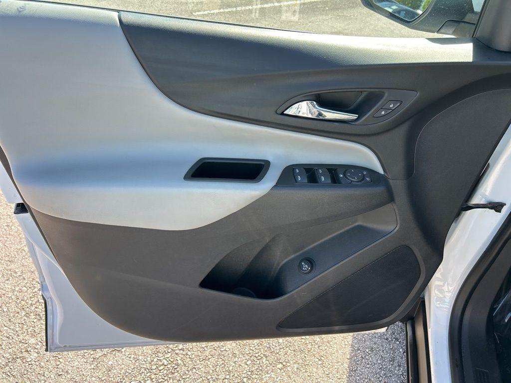 used 2022 Chevrolet Equinox car, priced at $18,298