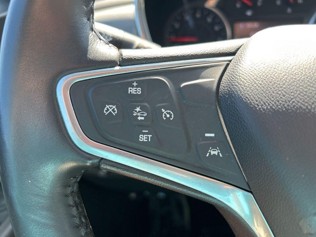 used 2022 Chevrolet Equinox car, priced at $18,298