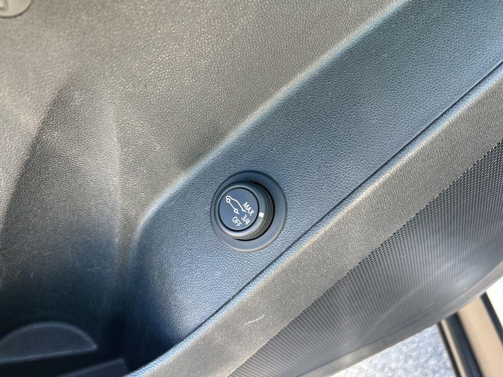 used 2022 Chevrolet Equinox car, priced at $18,298