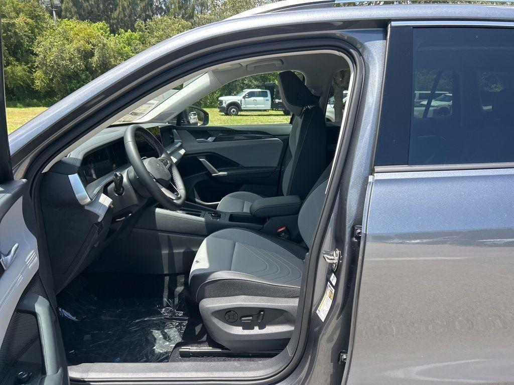 new 2025 Volkswagen Tiguan car, priced at $31,461
