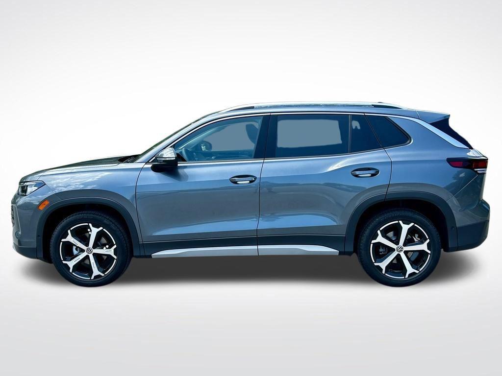 new 2025 Volkswagen Tiguan car, priced at $31,461