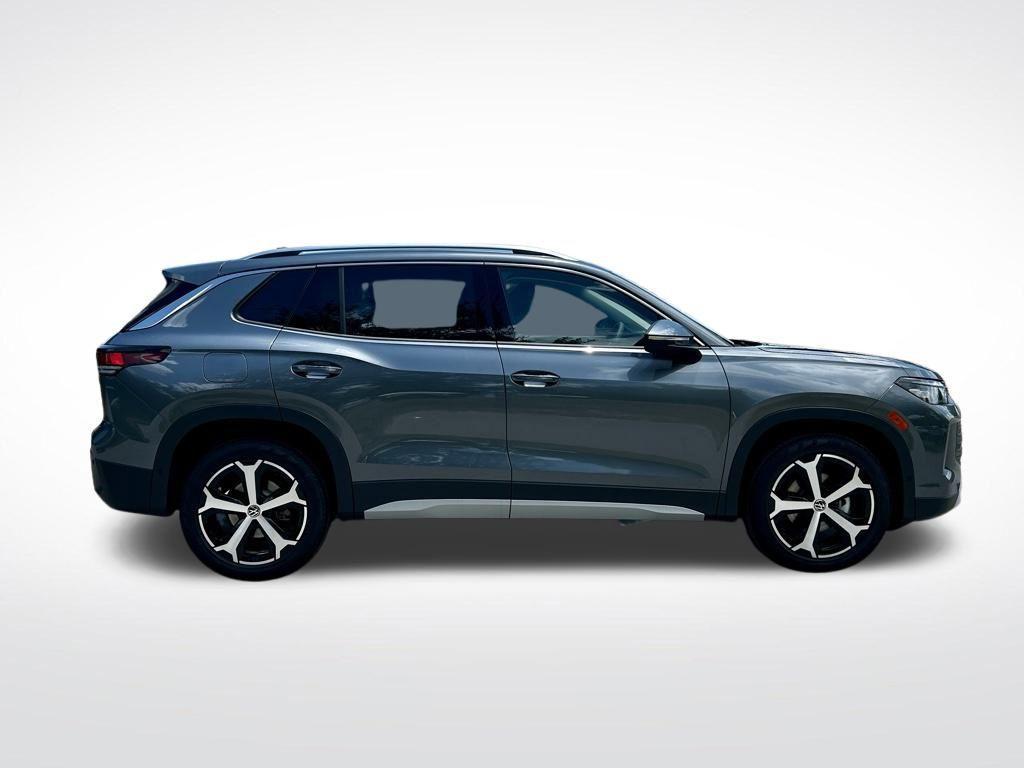 new 2025 Volkswagen Tiguan car, priced at $31,461