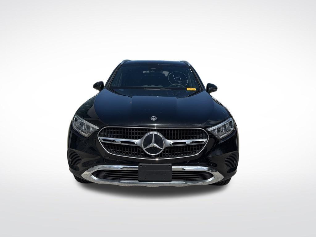 used 2024 Mercedes-Benz GLC 300 car, priced at $37,815