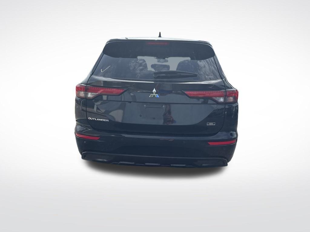 used 2023 Mitsubishi Outlander car, priced at $22,259