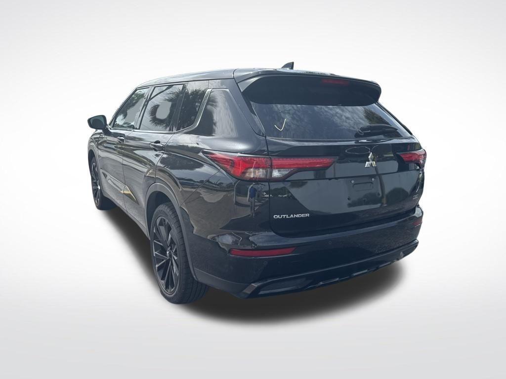 used 2023 Mitsubishi Outlander car, priced at $22,259