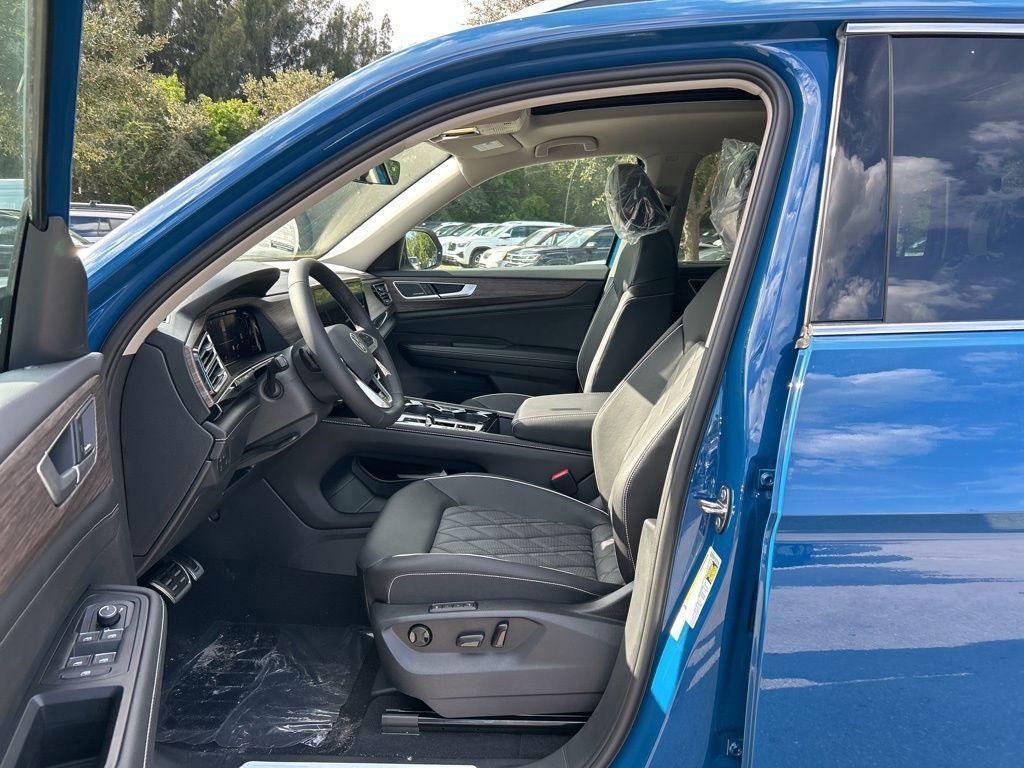 new 2026 Volkswagen Atlas car, priced at $53,416