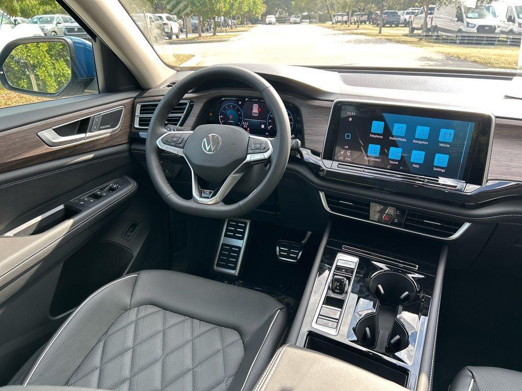 new 2026 Volkswagen Atlas car, priced at $53,416