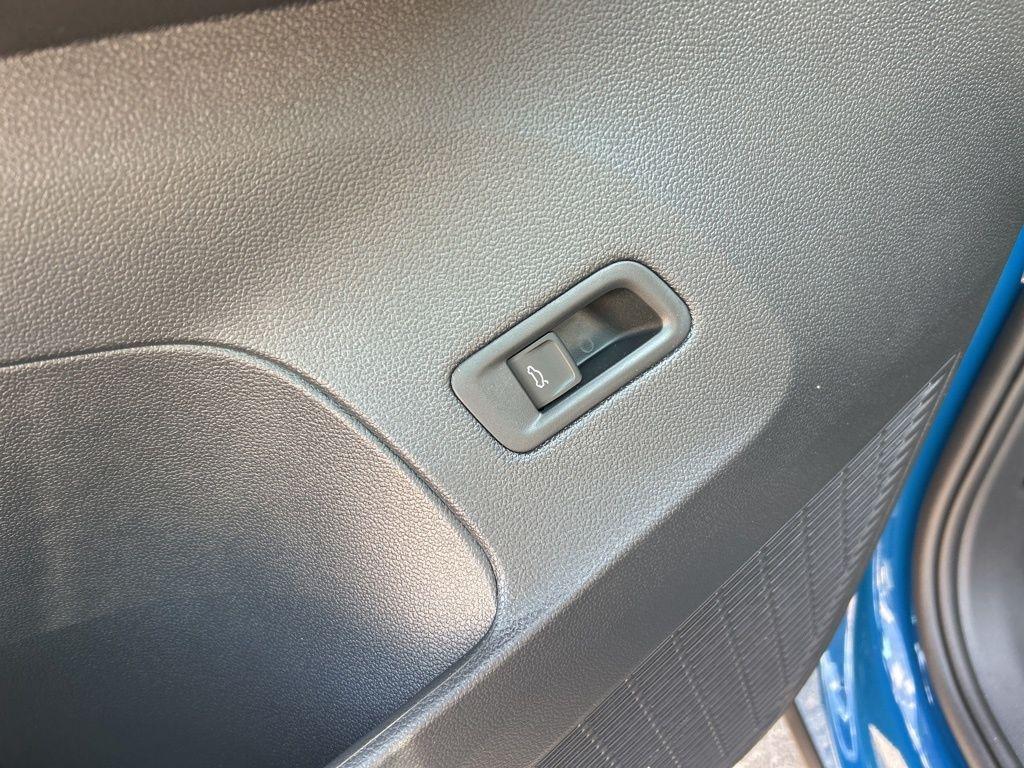 new 2026 Volkswagen Atlas car, priced at $53,416