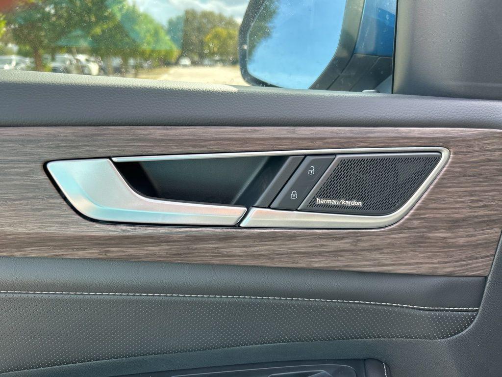 new 2026 Volkswagen Atlas car, priced at $53,416