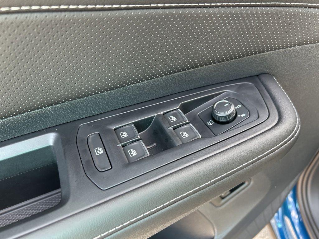 new 2026 Volkswagen Atlas car, priced at $53,416