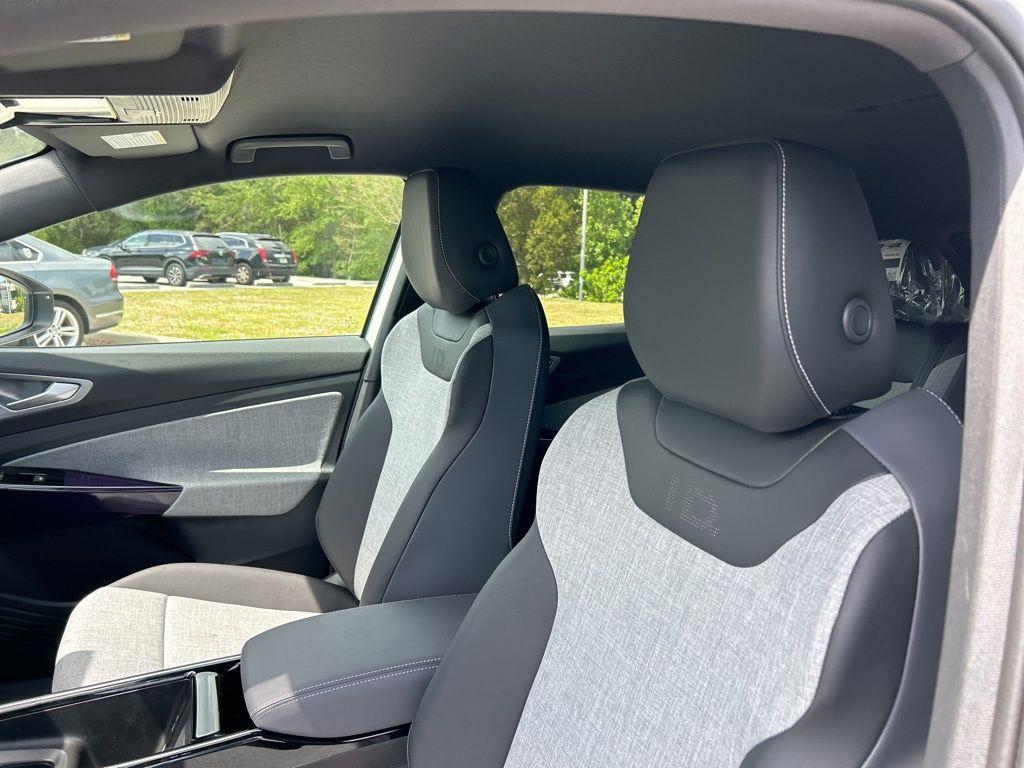 new 2025 Volkswagen ID.4 car, priced at $42,610
