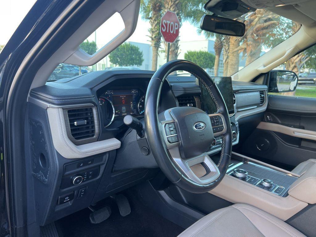 used 2022 Ford Expedition car, priced at $38,522