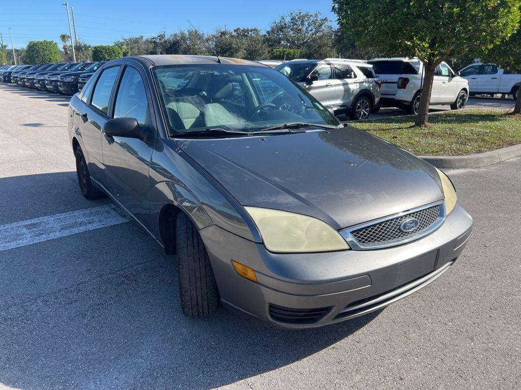 used 2007 Ford Focus car, priced at $2,999