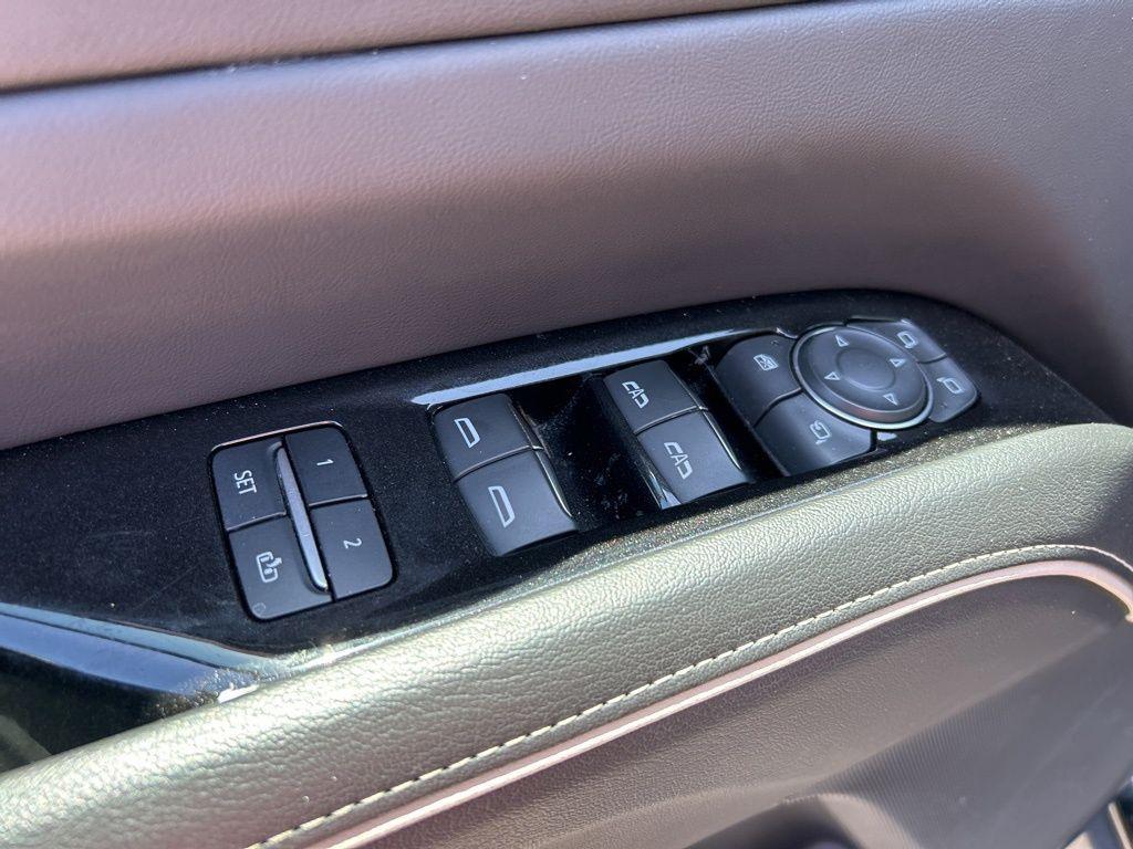 used 2023 Cadillac Escalade ESV car, priced at $65,760