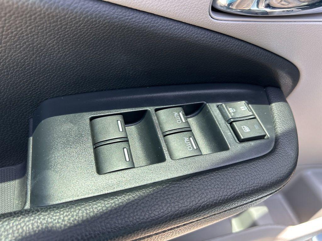 used 2021 Honda Pilot car, priced at $26,358
