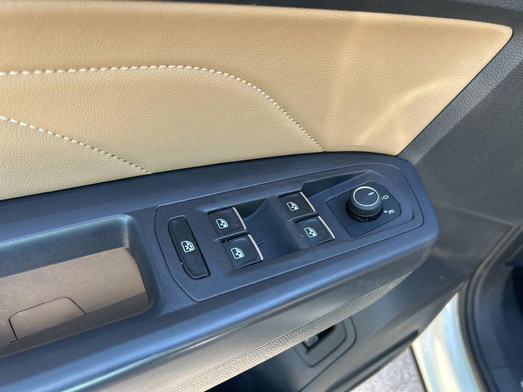 used 2021 Volkswagen Atlas Cross Sport car, priced at $17,993