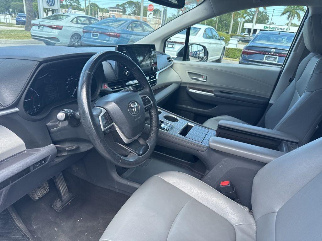 used 2023 Toyota Sienna car, priced at $36,027