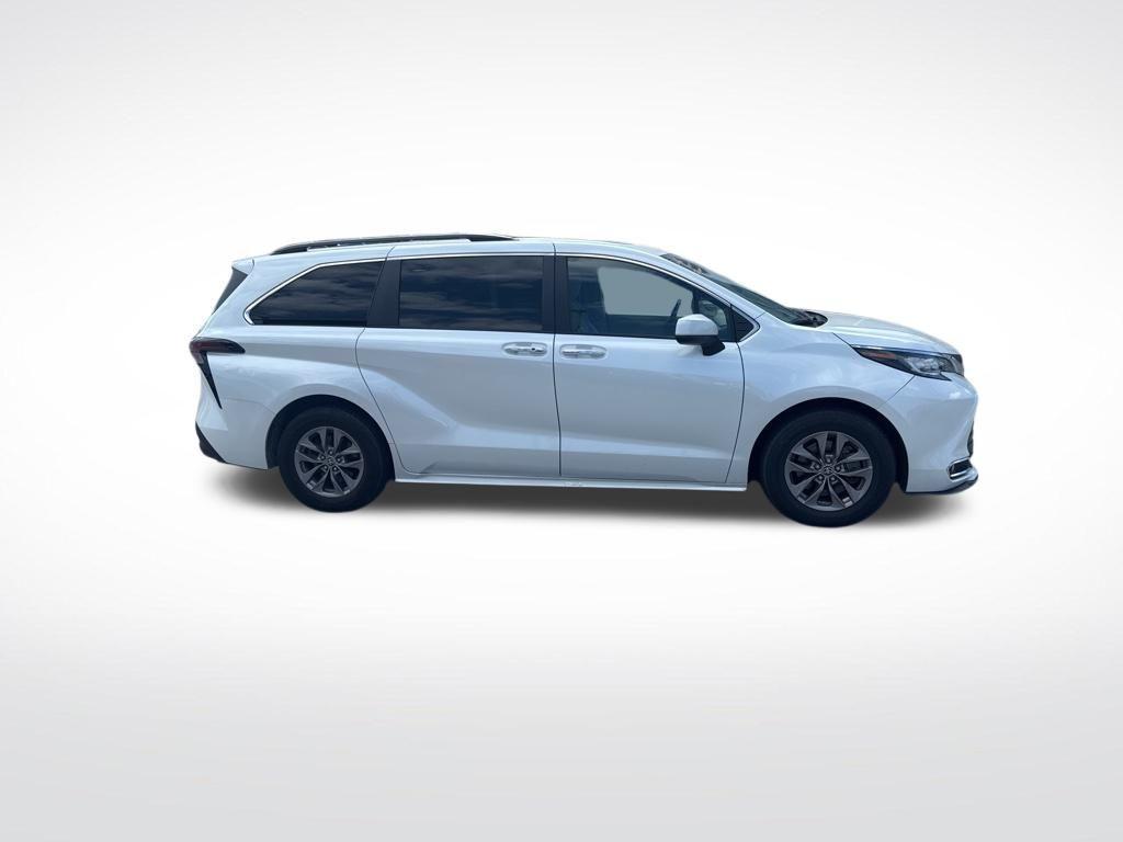 used 2023 Toyota Sienna car, priced at $36,027
