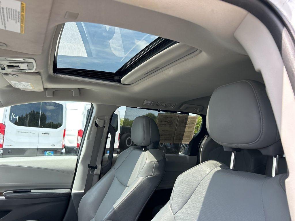 used 2023 Toyota Sienna car, priced at $36,027