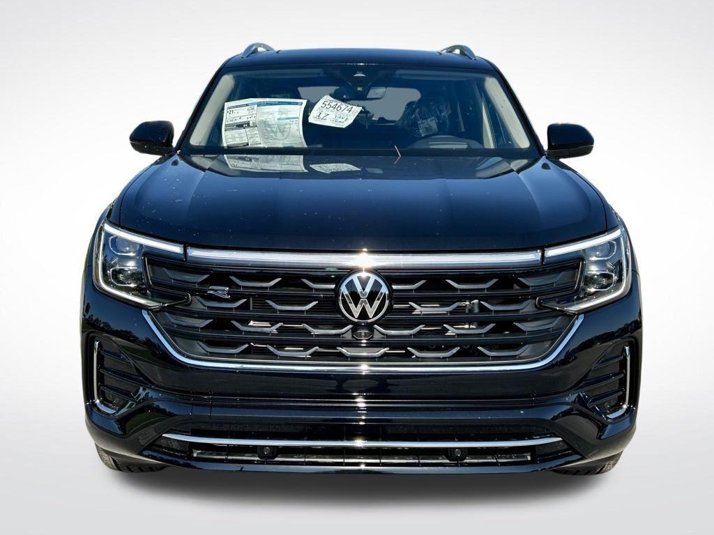 new 2025 Volkswagen Atlas car, priced at $48,340