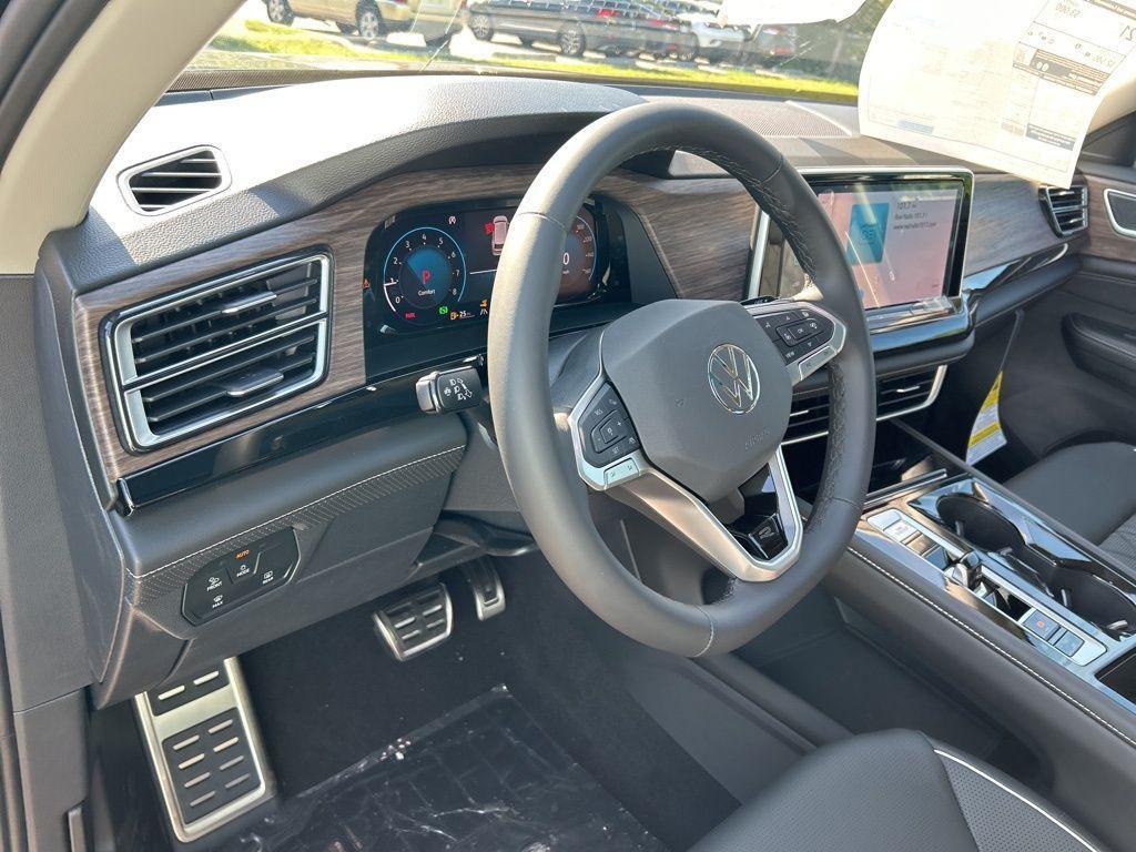 new 2025 Volkswagen Atlas car, priced at $48,340