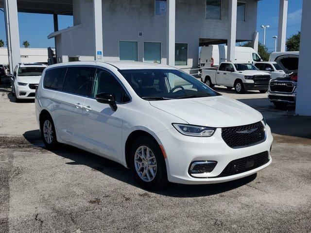 used 2024 Chrysler Pacifica car, priced at $38,995