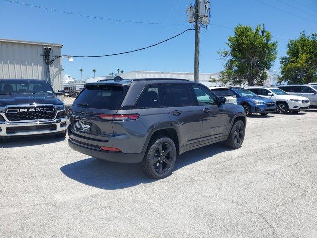 new 2024 Jeep Grand Cherokee car