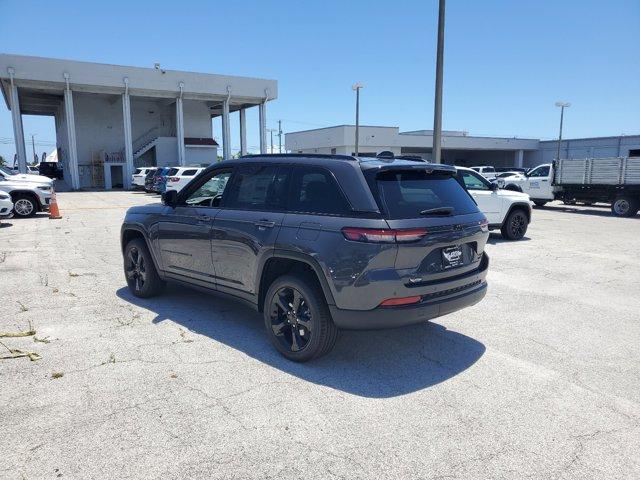 new 2024 Jeep Grand Cherokee car