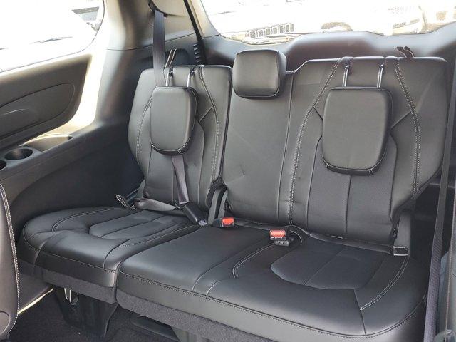 new 2025 Chrysler Pacifica car, priced at $43,873