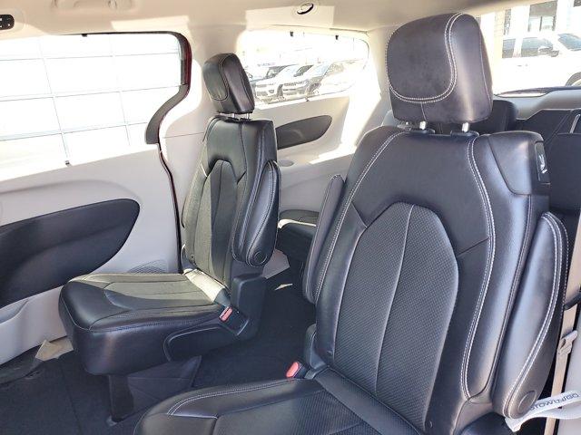 used 2022 Chrysler Pacifica car