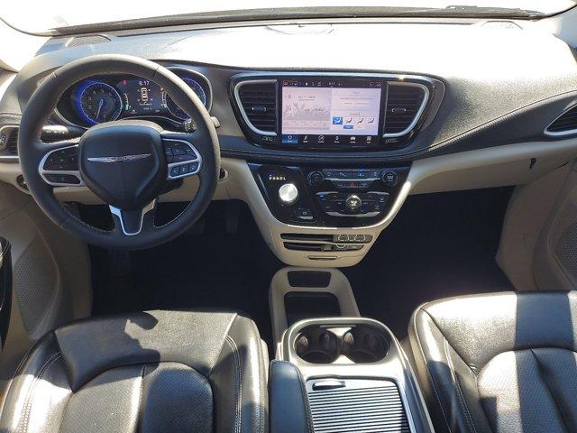 used 2022 Chrysler Pacifica car