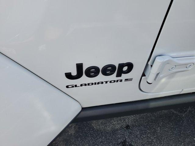 new 2024 Jeep Gladiator car