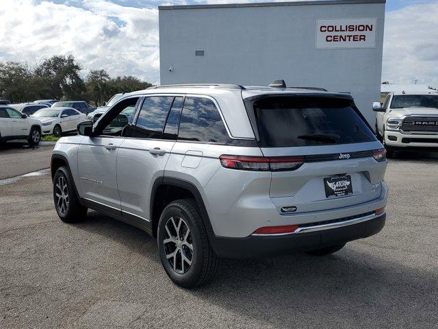 new 2025 Jeep Grand Cherokee car, priced at $44,479