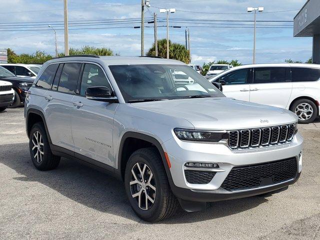 new 2025 Jeep Grand Cherokee car, priced at $44,479