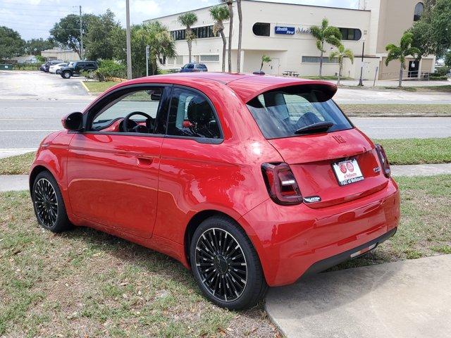 new 2024 FIAT 500e car