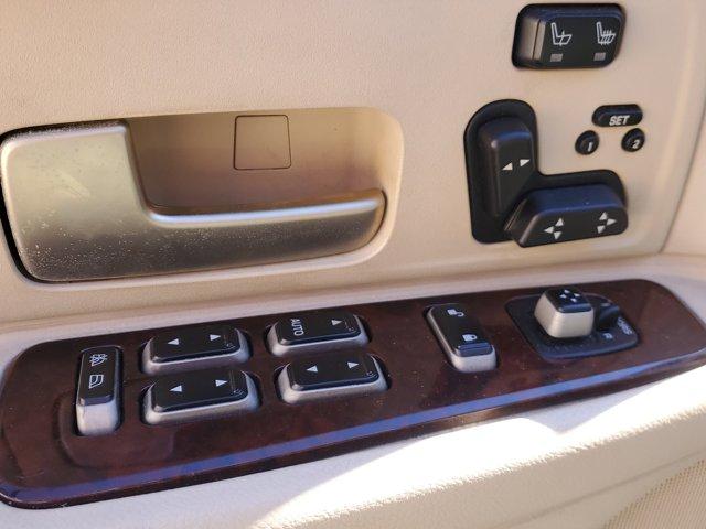 used 2008 Lincoln Town Car car, priced at $7,995