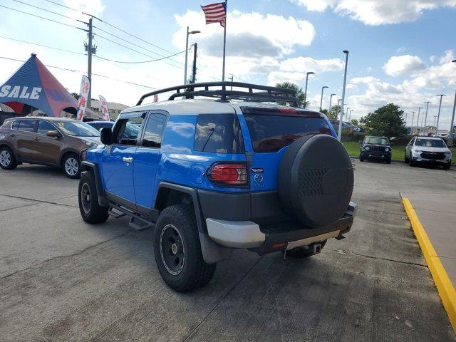 used 2007 Toyota FJ Cruiser car, priced at $10,995