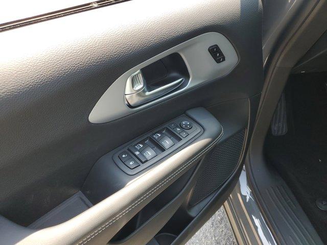 new 2025 Chrysler Pacifica car, priced at $50,715
