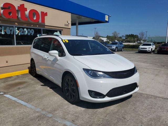 used 2019 Chrysler Pacifica car, priced at $14,995