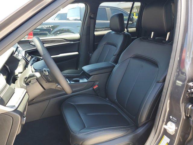 used 2024 Jeep Grand Cherokee car, priced at $41,995