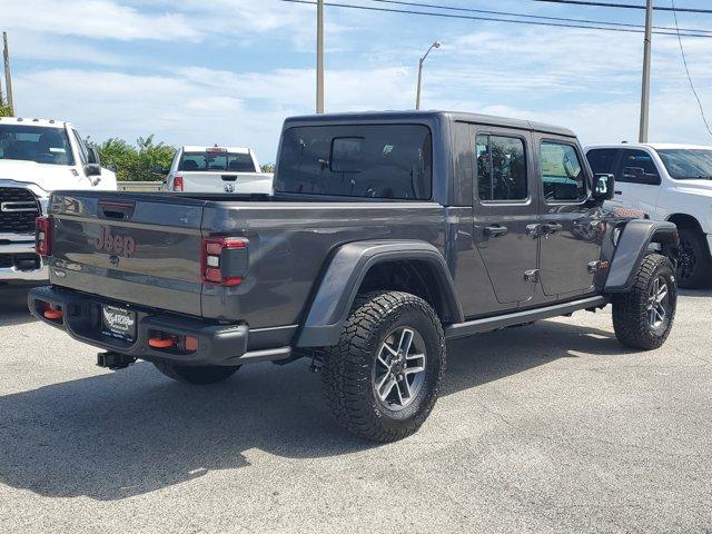 new 2024 Jeep Gladiator car