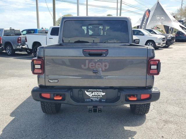 new 2024 Jeep Gladiator car