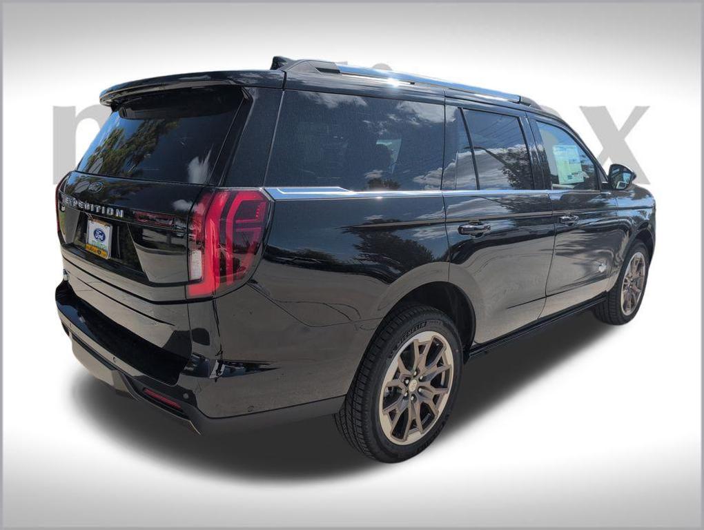 new 2025 Ford Expedition car, priced at $83,881