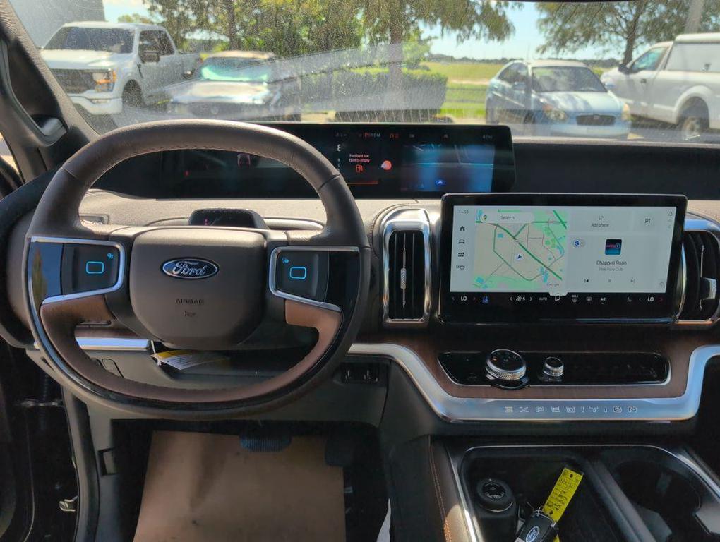 new 2025 Ford Expedition car, priced at $83,881