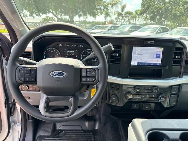 new 2025 Ford F-350 car