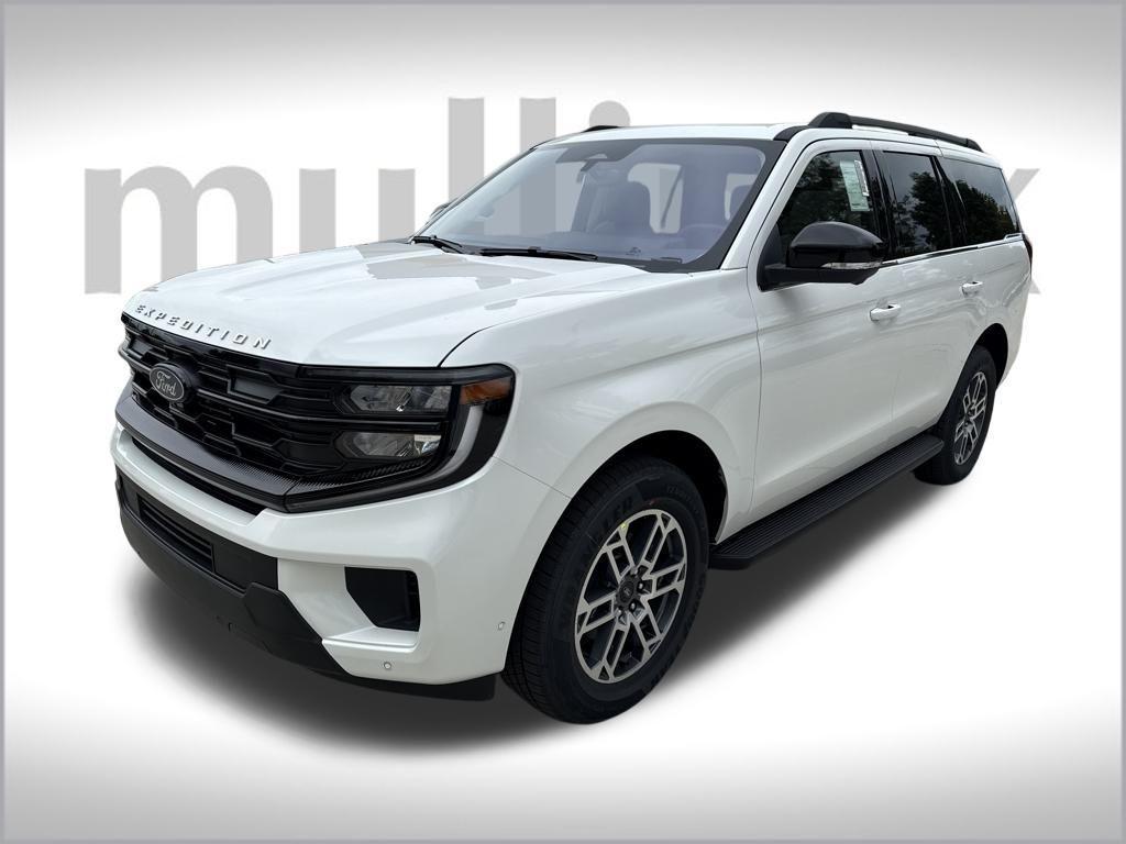 new 2025 Ford Expedition car, priced at $67,569