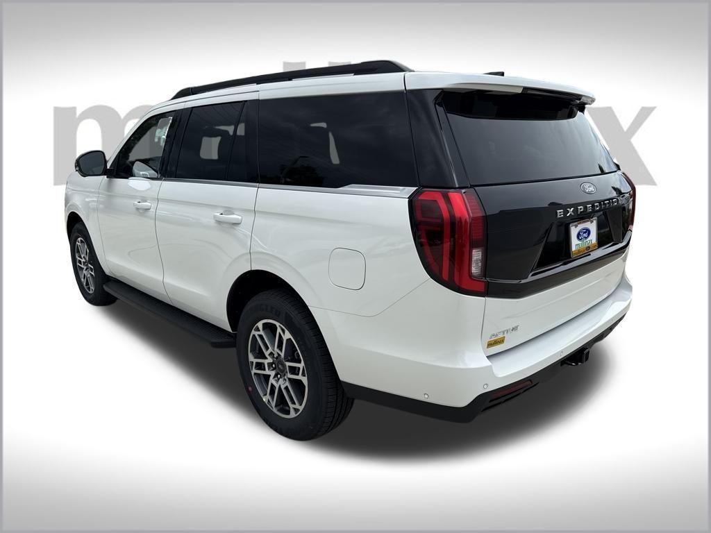 new 2025 Ford Expedition car, priced at $67,569