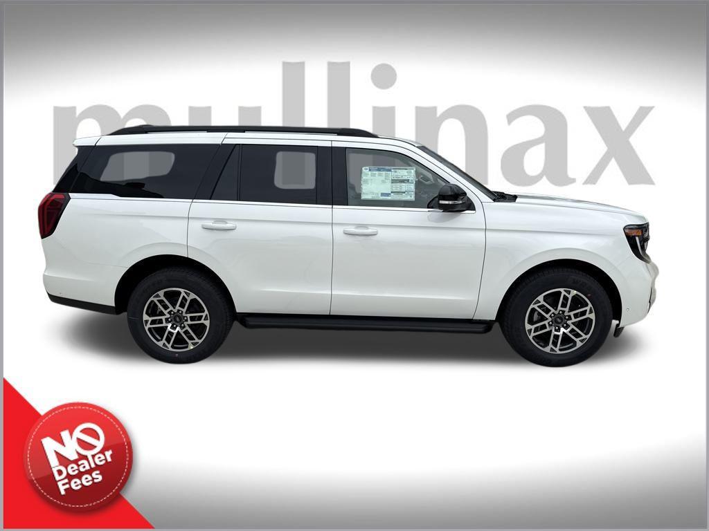 new 2025 Ford Expedition car, priced at $67,569