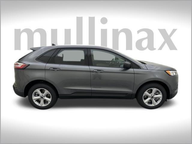 new 2024 Ford Edge car, priced at $31,900